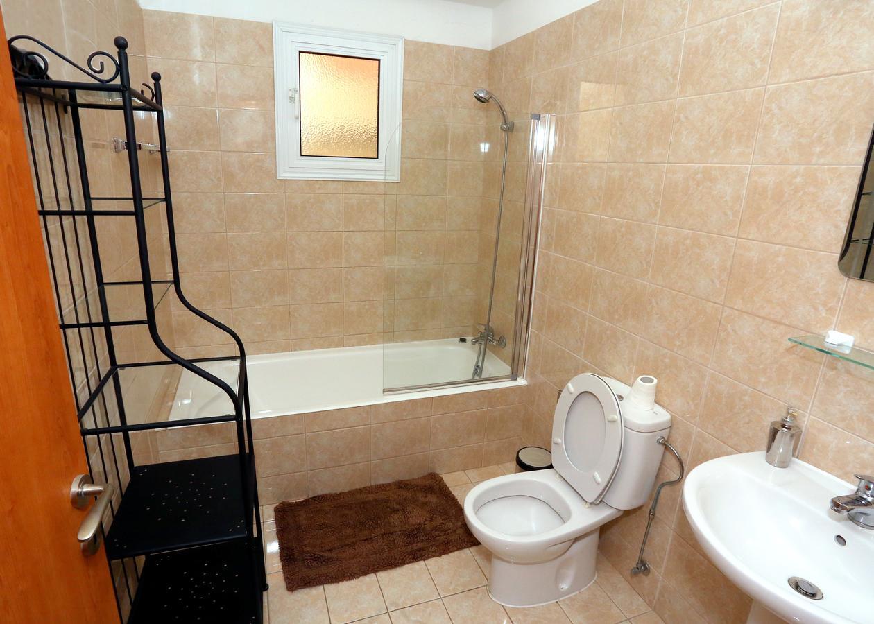 Penelope Court Apartment 102 Larnaca Esterno foto