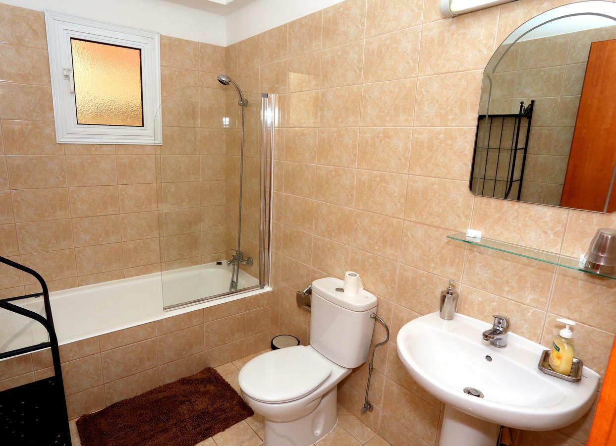 Penelope Court Apartment 102 Larnaca Esterno foto