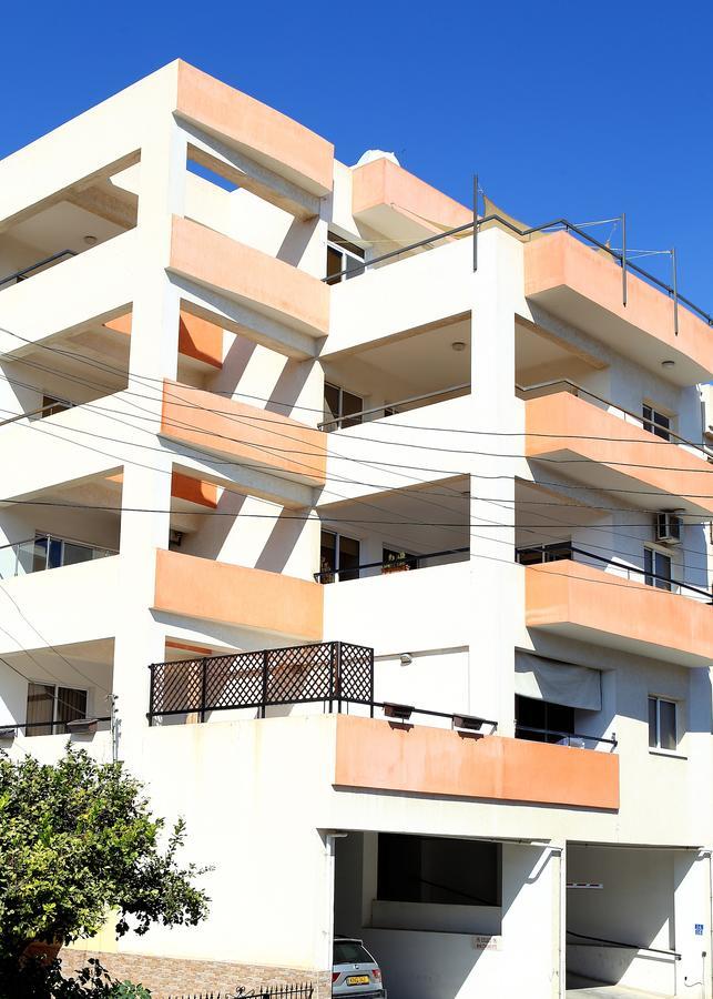 Penelope Court Apartment 102 Larnaca Esterno foto