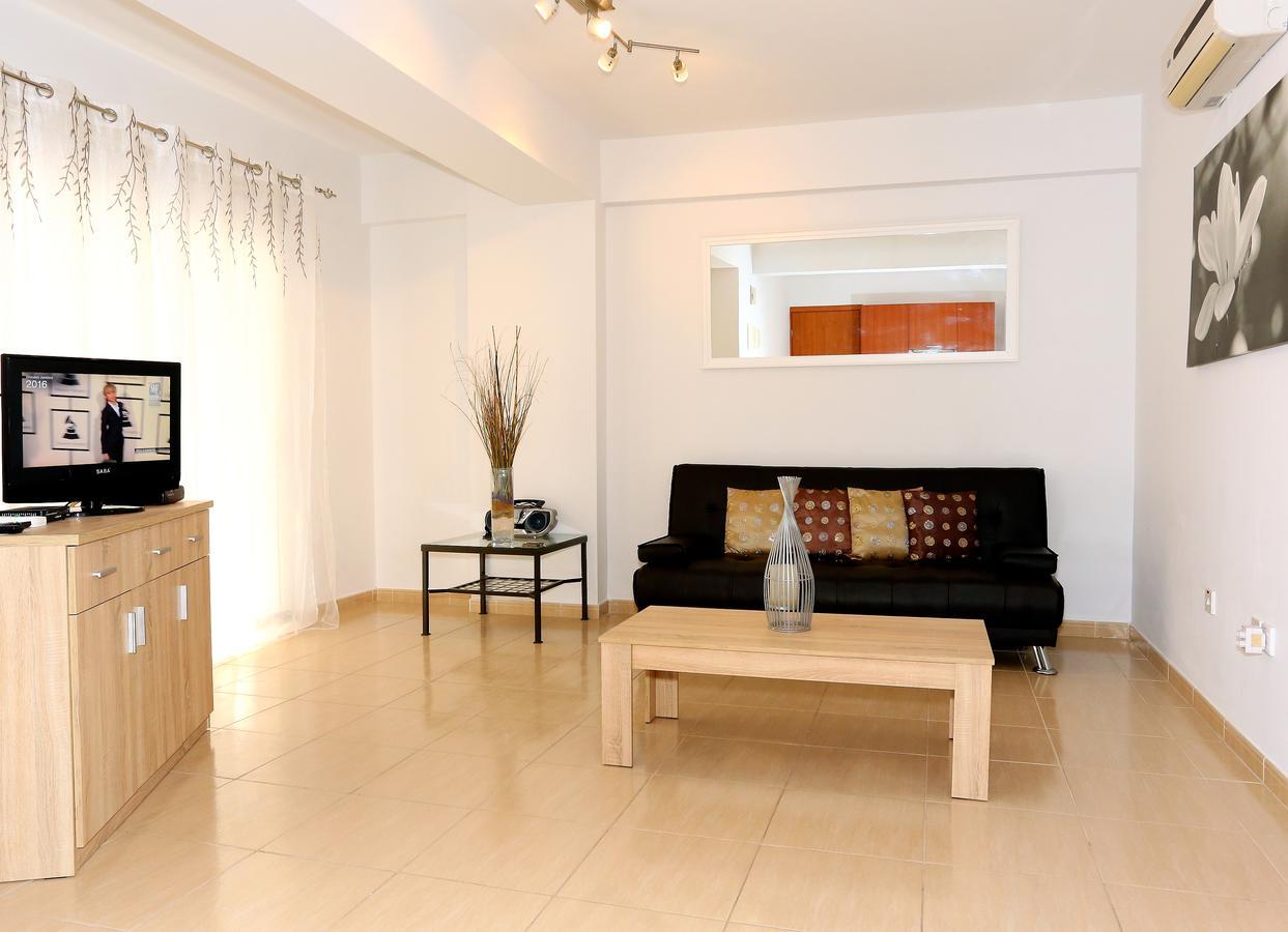 Penelope Court Apartment 102 Larnaca Esterno foto